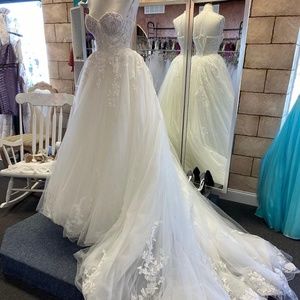 Martina Liana wedding gown